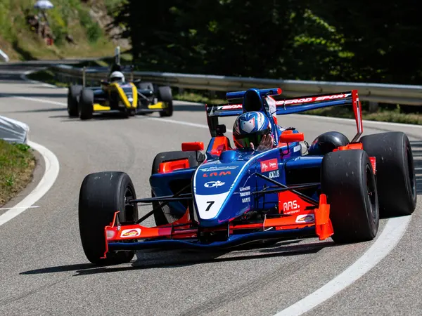 Cover of article 🍺🍷Sale of Beer and Wine on the Occasion of the 100th Anniversary of Develier - Les Rangiers